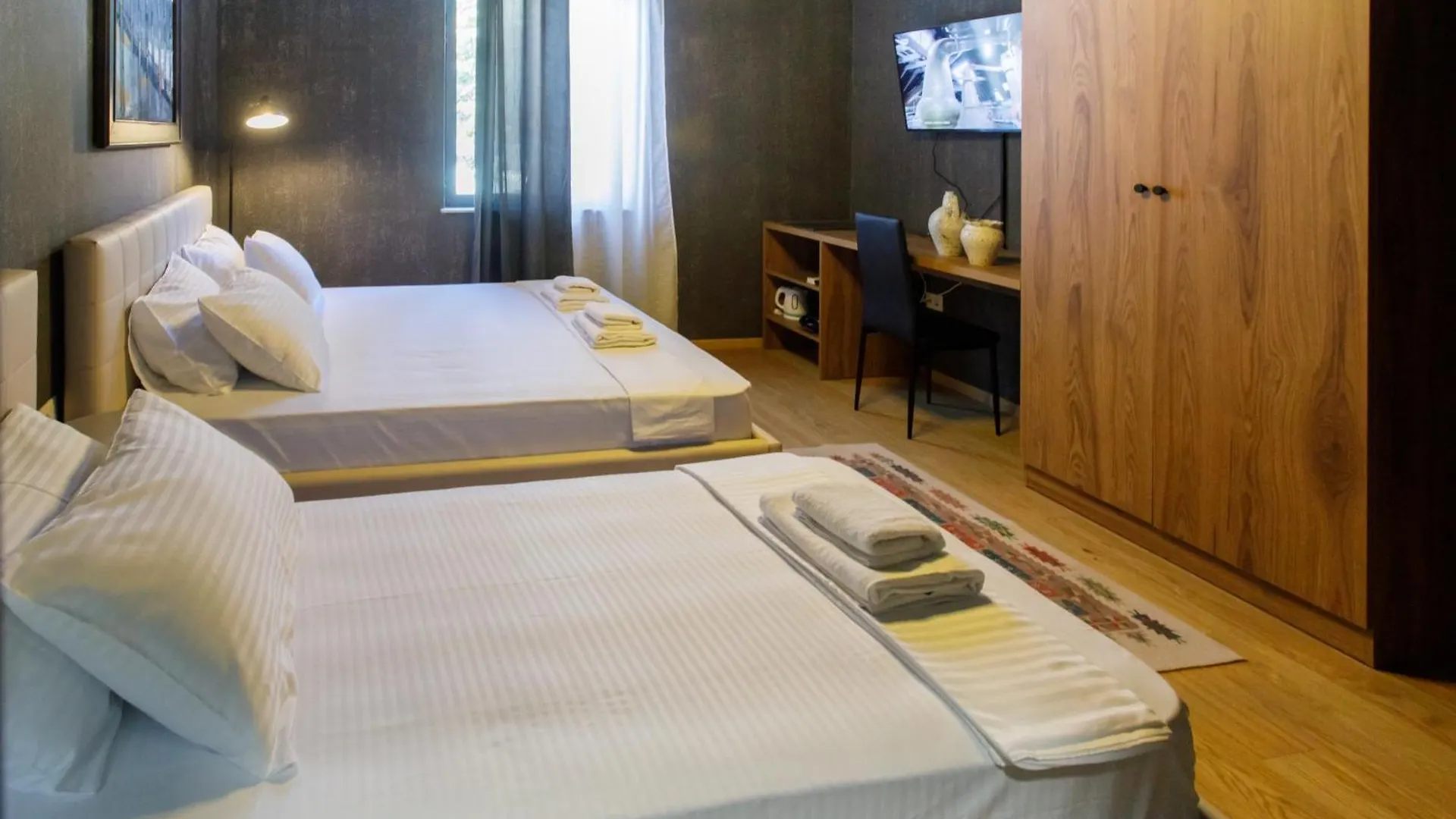 アパート Studio31Apartments Tirana City Center